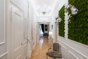 Wenceslas Square Apartment